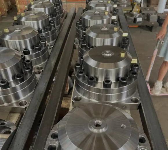 Maanshan DongQiang Machinery Manufacturing Високоякісні запасні частини акумулятора гідромолота для HB20G SB81 SB100 SB121 SB131 SB151